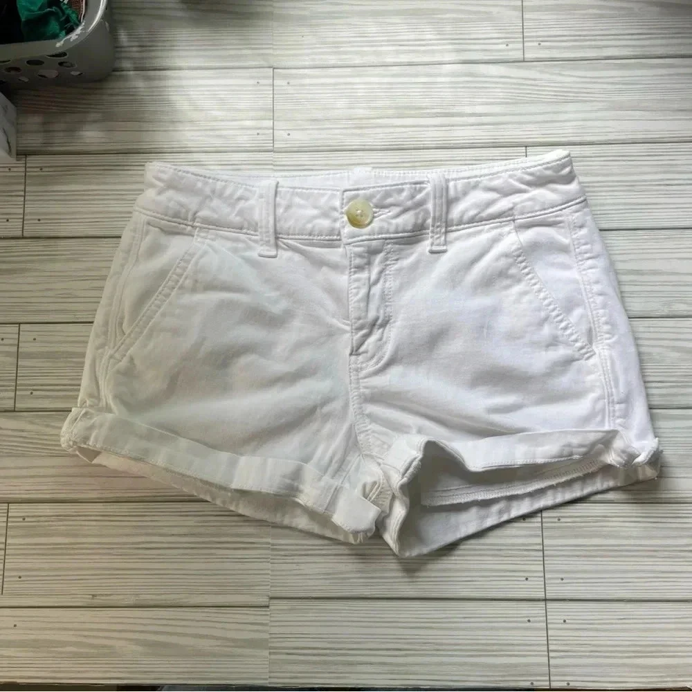 American eagle white midi shorts women's‎ size 00